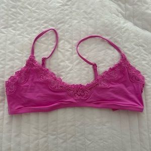 Skims scoop lace bralette • Size L • brand new, never worn, missing tags.